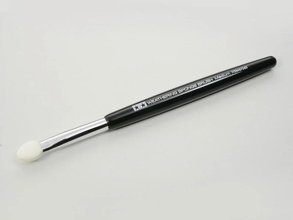 Tamiya Weathering Sponge Brush Med — official product photo 1