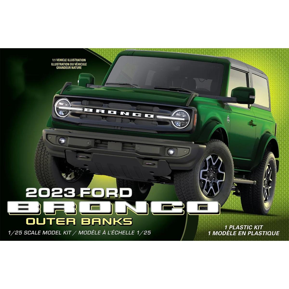 AMT 1/25 2023 Ford Bronco Outer Banks Model Kit — box art