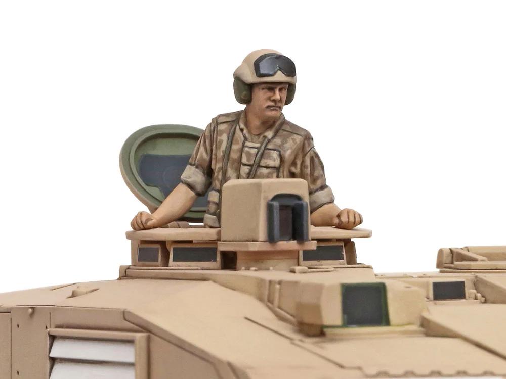 Tamiya 1/48 British Mbt Challenger 2 Desert Model Kit — official product photo 4