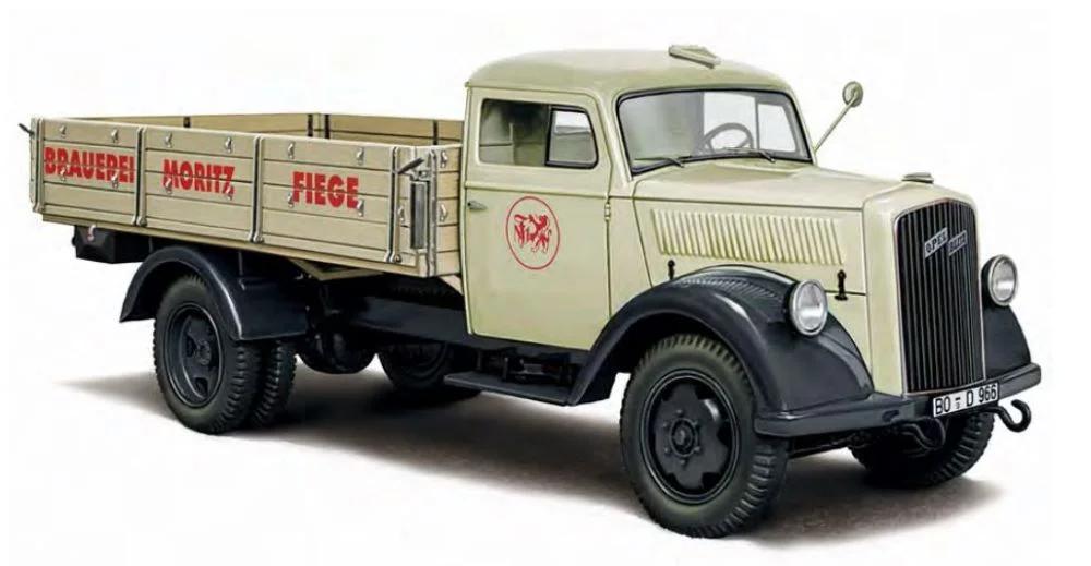 Italeri 1/24 Opel Blitz Classic Truck Model Kit — box art