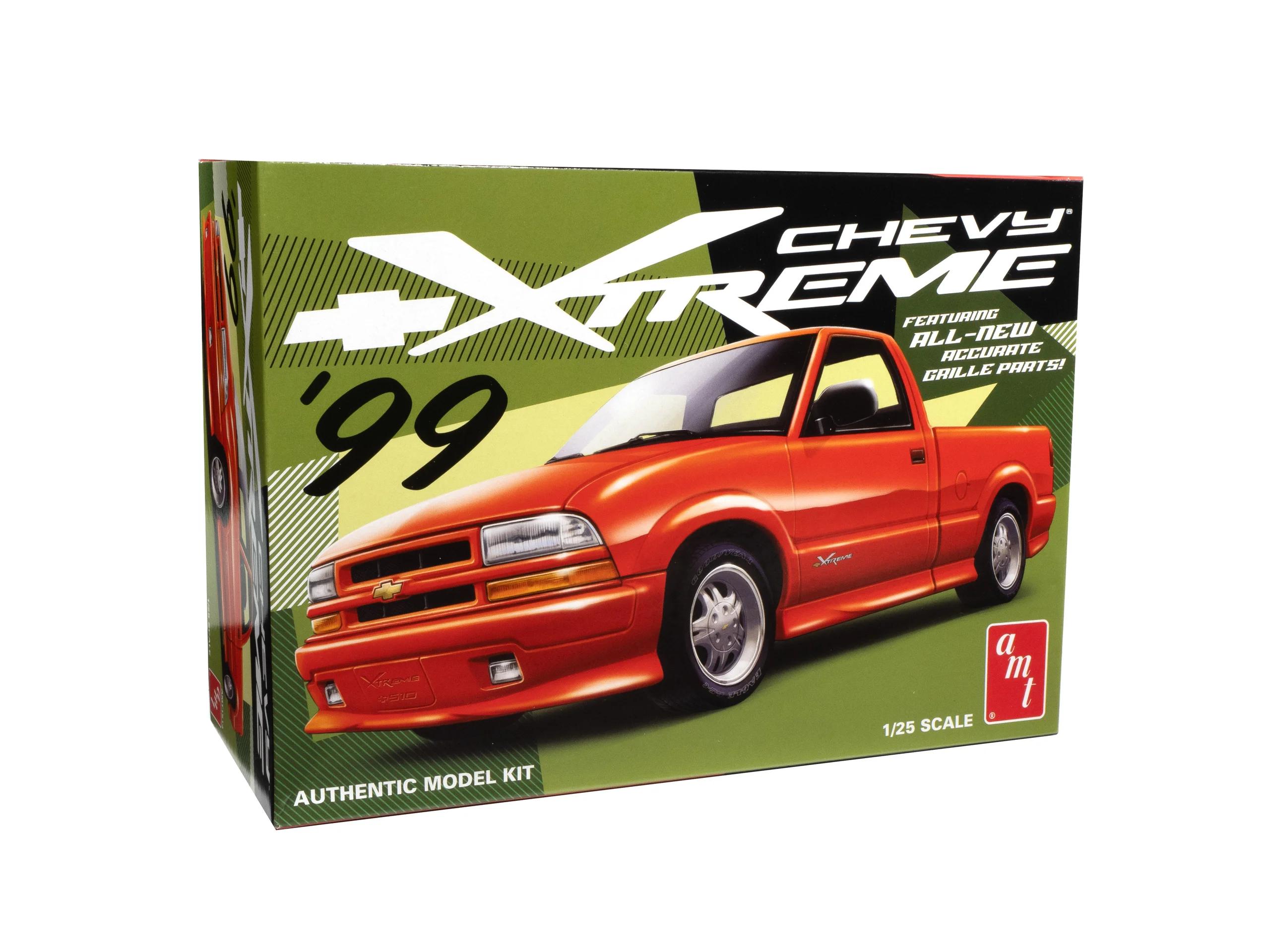 AMT 1/25 S-10 1999 Chevy Xtreme Pickup Model Kit — official product photo 1