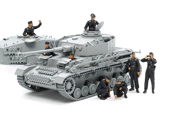 Tamiya 1/35 Wehmacht Tank Crew Model Kit — box art