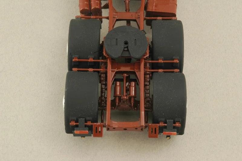 Italeri 1/24 Man 26 321 Formal Six Model Kit — official product photo 6