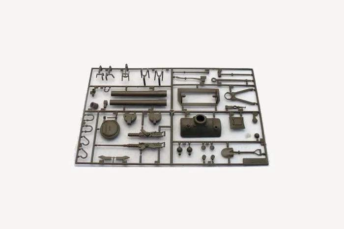 Tamiya M4 Sherman 105mm Howitzr R C Model Kit — box art