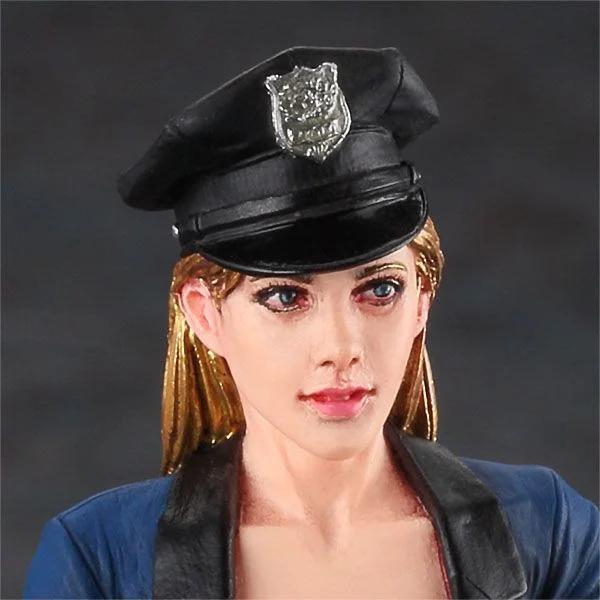 Hasegawa 1/12 12 Real Figure 19 American Police Model Kit — official product photo 4