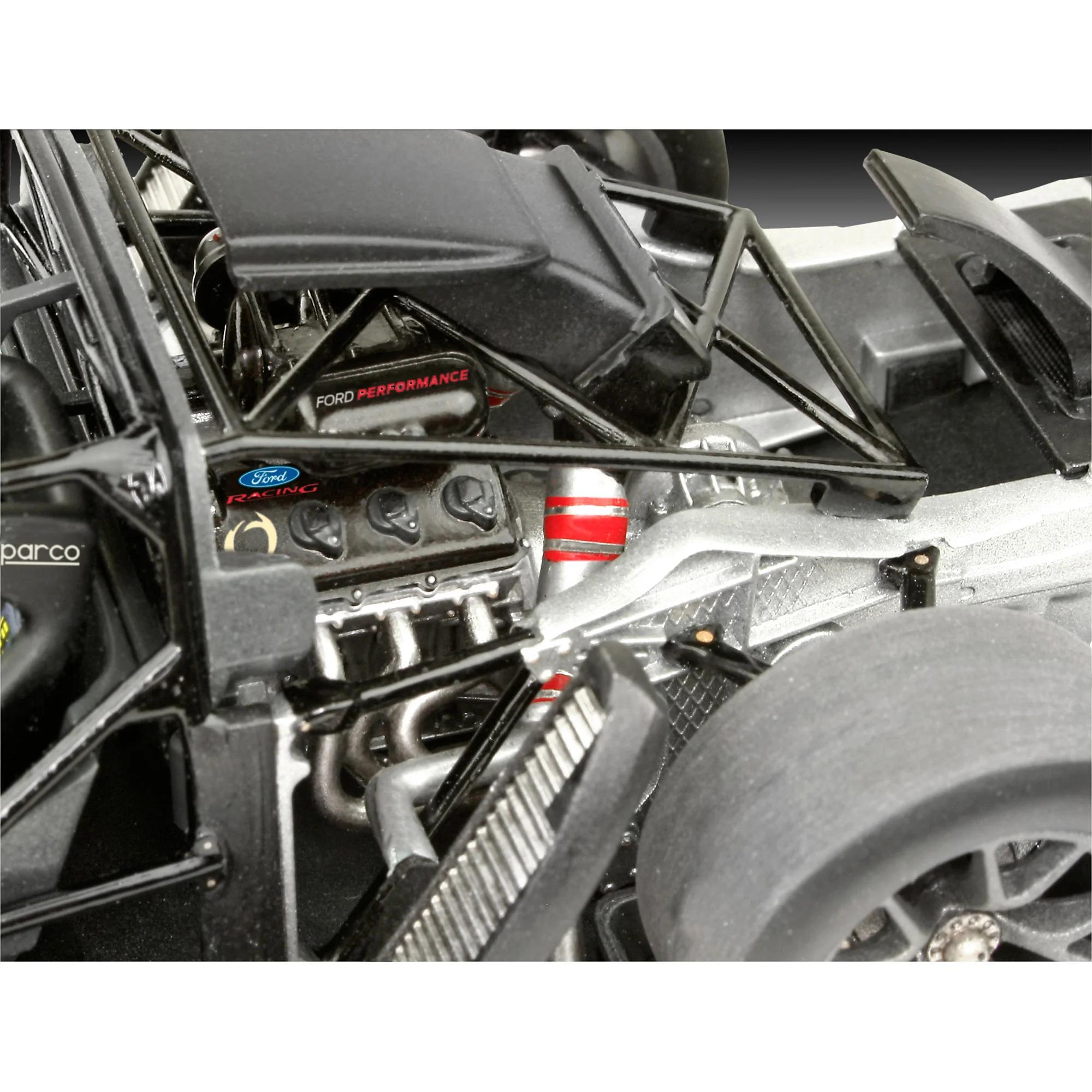 Revell 1/24 Ford Gt Le Mans Model Kit — official product photo 6