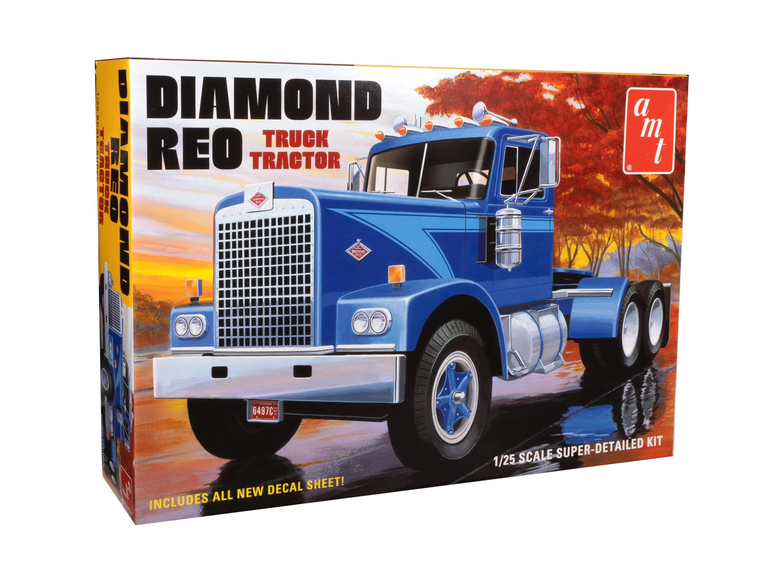 AMT 1/25 Diamond Reo Truck Tractor Model Kit — official product photo 1