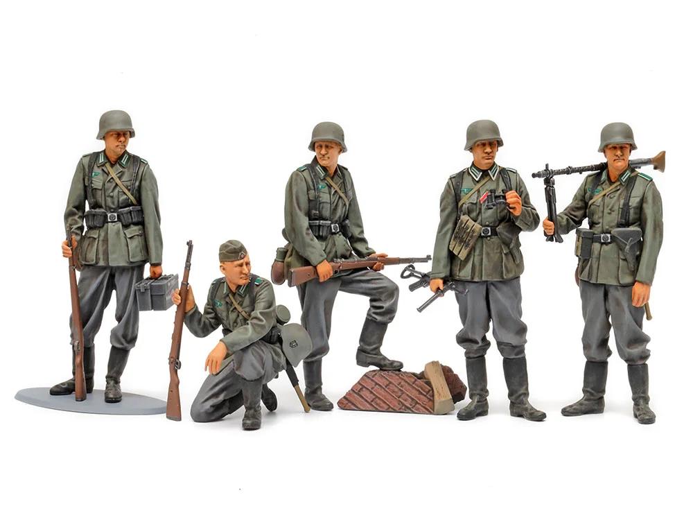 Tamiya 1/35 German Infantry Set Mid-wwii Model Kit — official product photo 2