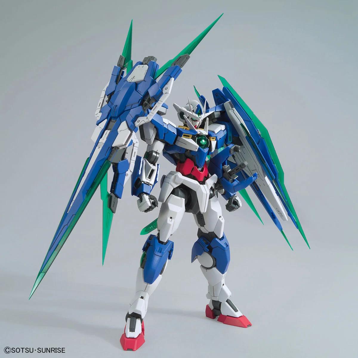 Bandai 1/100 MG 00 Qantfull Saber Gunda Model Kit — official product photo 1