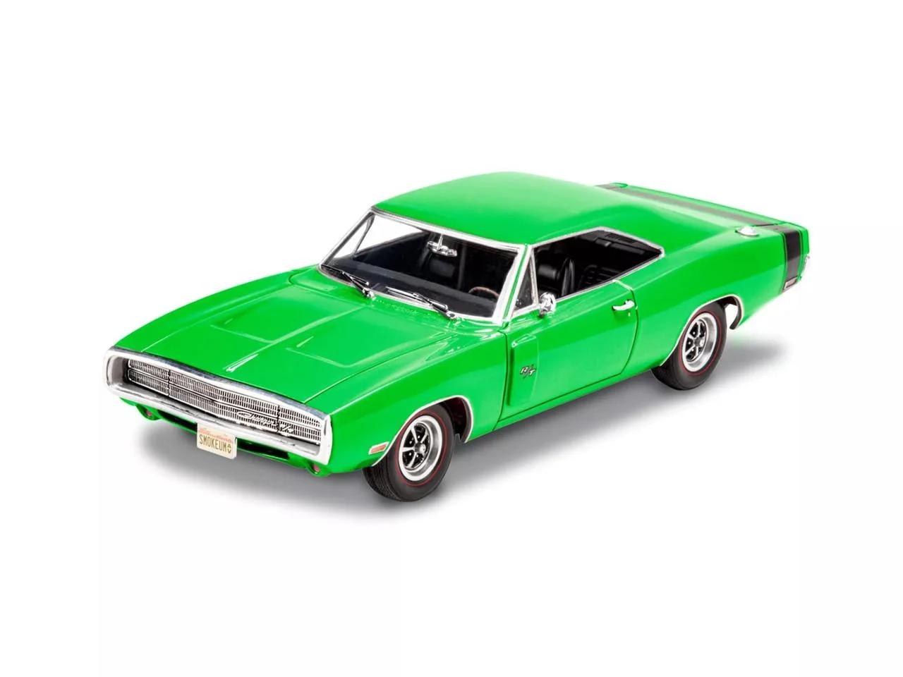 Revell 1/25 70 Dodge Charger R T Model Kit — official product photo 3