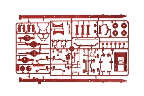 Italeri 1/24 Freightliner Flc Model Kit — official product photo 4