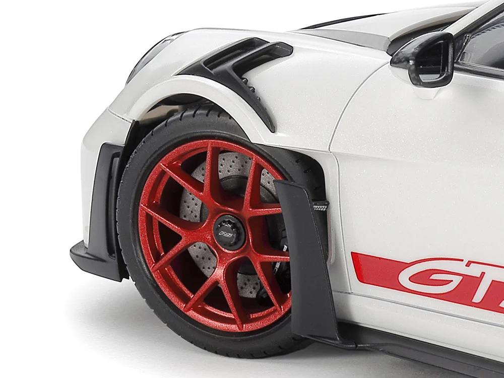 Tamiya 1/24 Porsche 911 Gt3 Rs Model Kit — official product photo 3