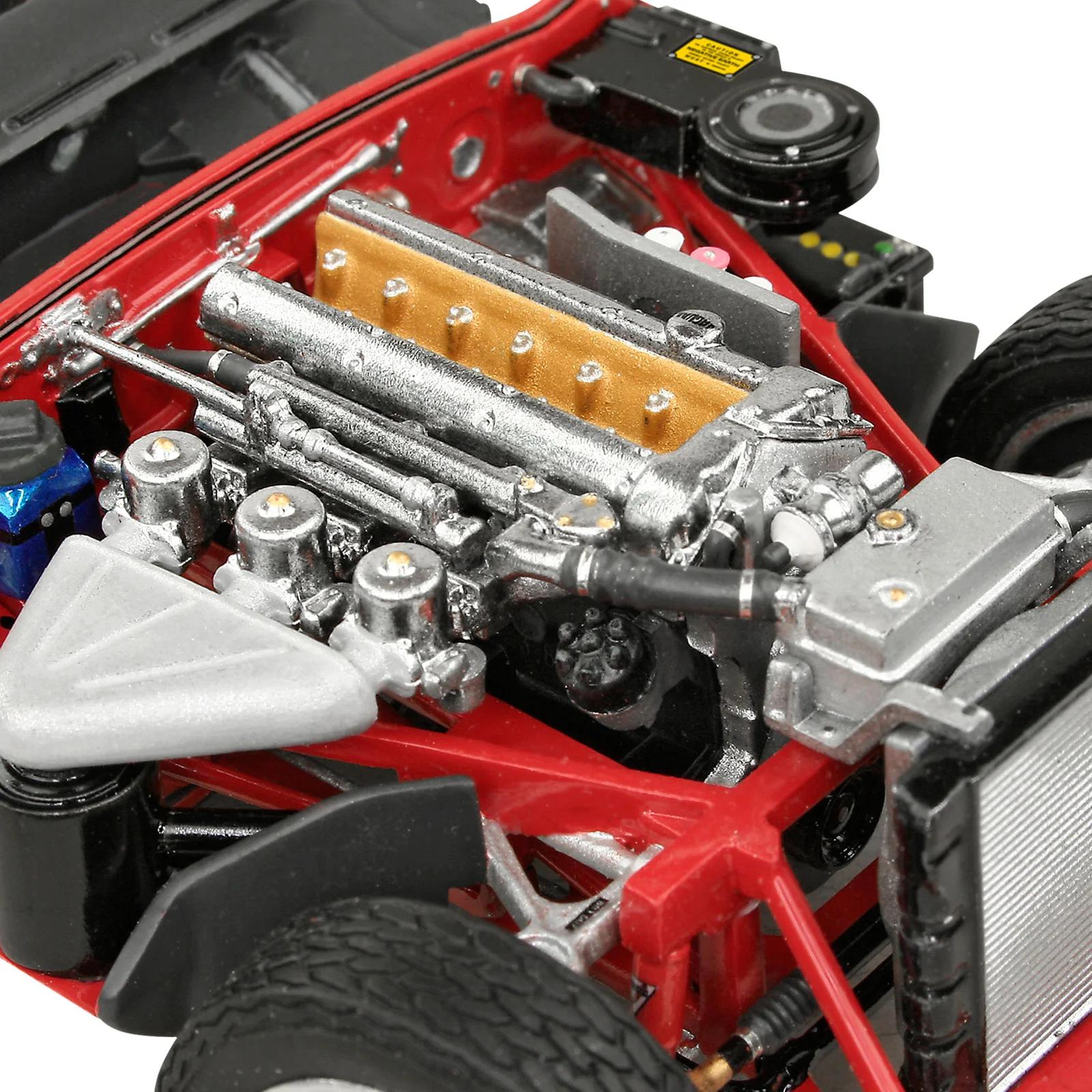 Revell 1/24 XK-E Jaguar E-type Model Kit — official product photo 6