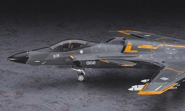 Hasegawa 1/72 ASF-X Shinden II Kei Nagase Color Model Kit — official product photo 2