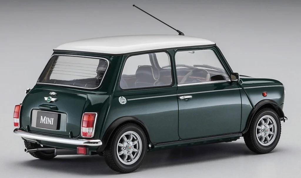 Hasegawa 1/24 97 Mini Cooper 1 3i Model Kit — official product photo 3