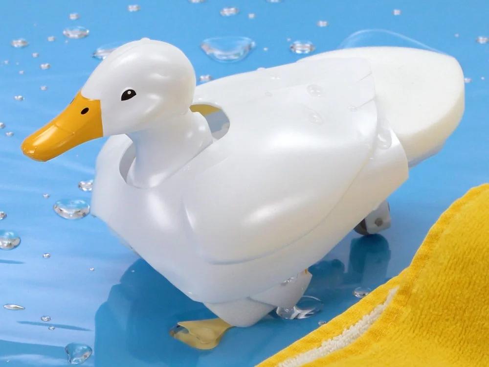 Tamiya Walking Swimming Duck Model Kit — official product photo 4
