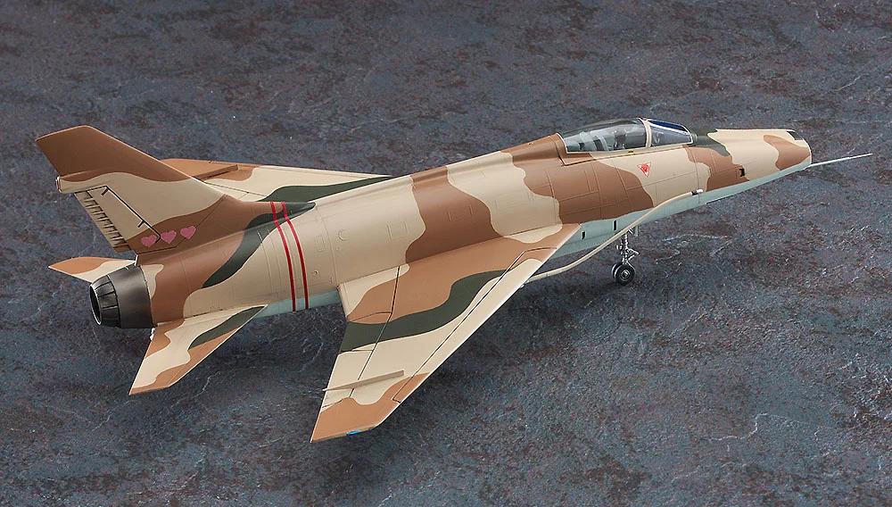Hasegawa 1/72 F-100D Micky Scymon Model Kit — official product photo 2