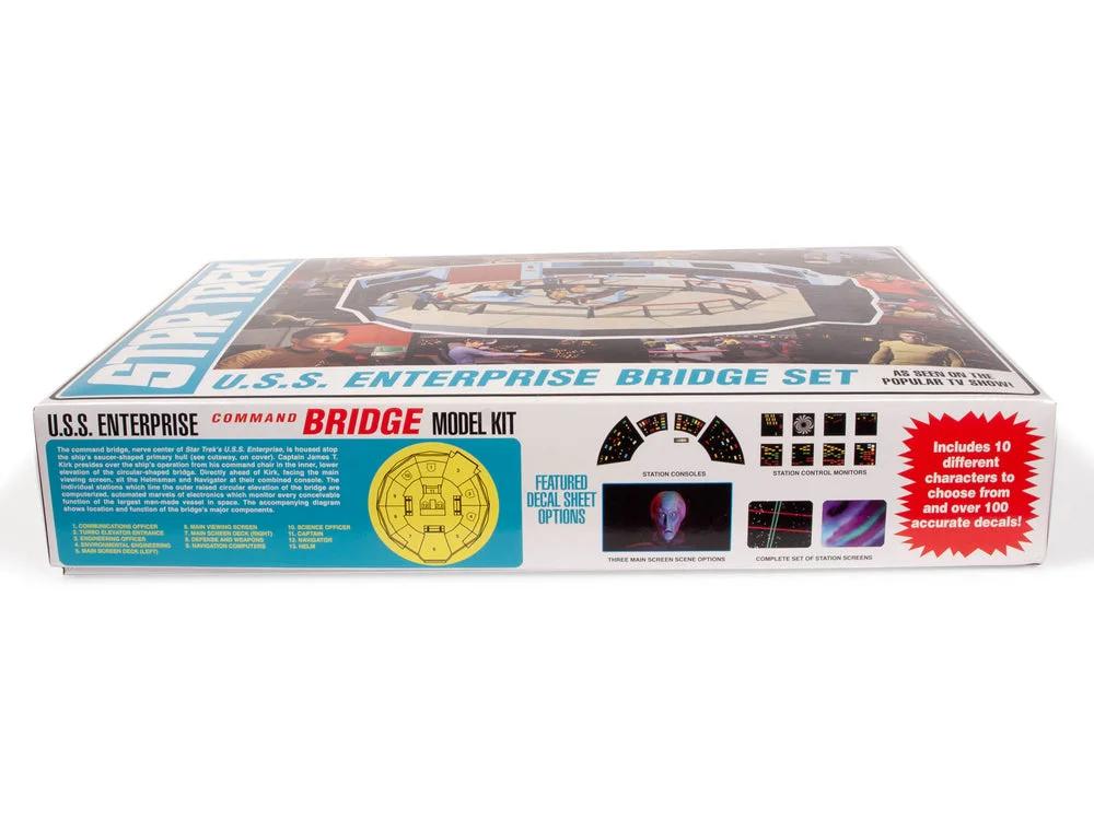 AMT 1/32 Star Trek USS Enterprise Bridge — official product photo 2