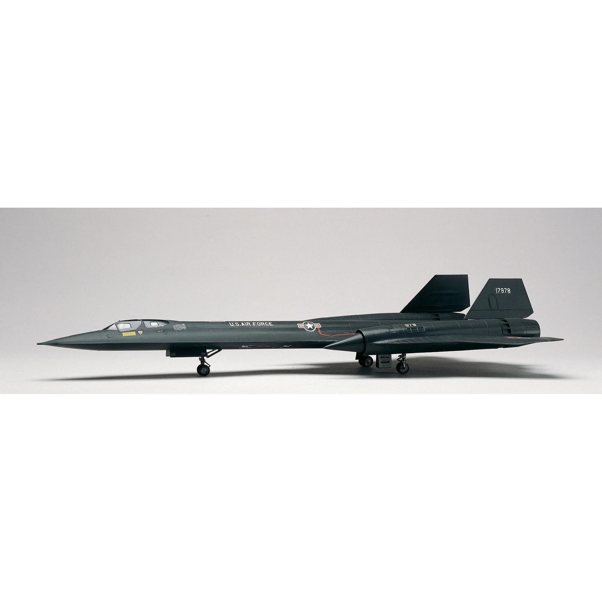 Revell 1/72 Sr-71a Blackbird Model Kit — official product photo 1