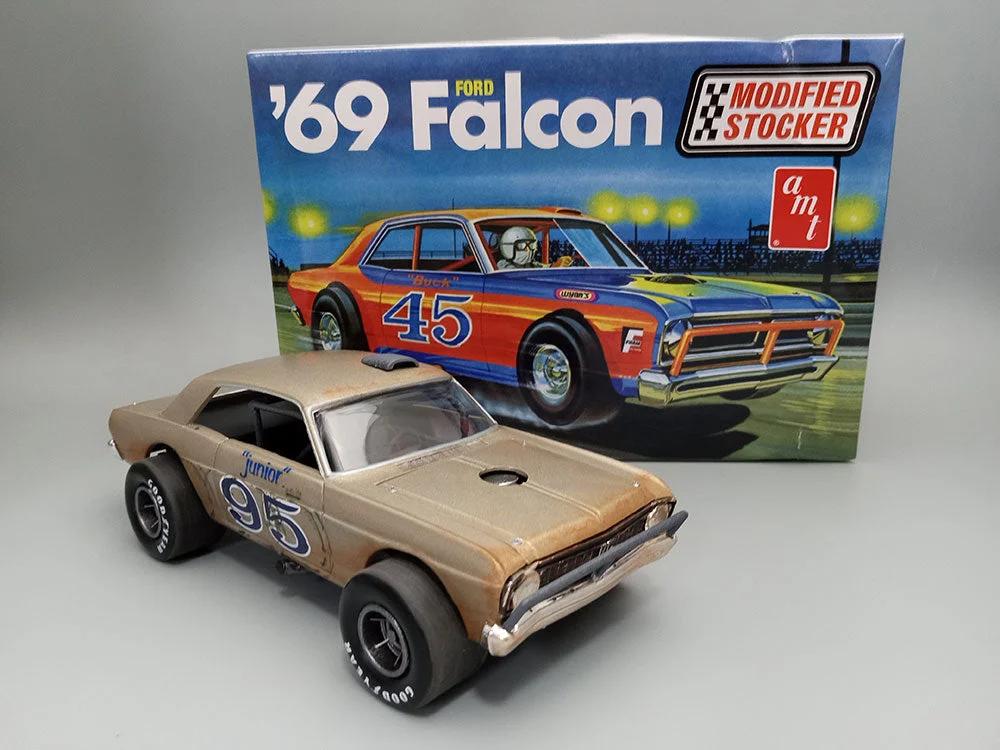 AMT 1/25 1969 Ford Falcon Modified Stocker Model Kit — official product photo 2