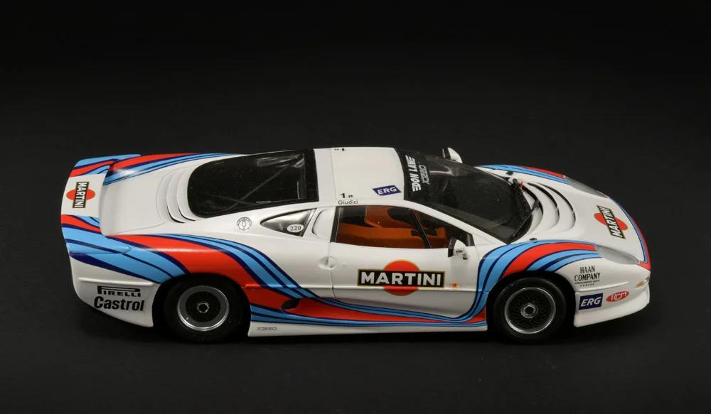Italeri 1/24 Jaguar Xj220 Racing Model Kit — official product photo 5