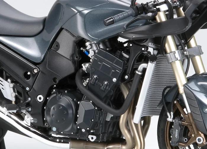 Tamiya Kawasaki Zzr 1400 Model Kit — official product photo 2