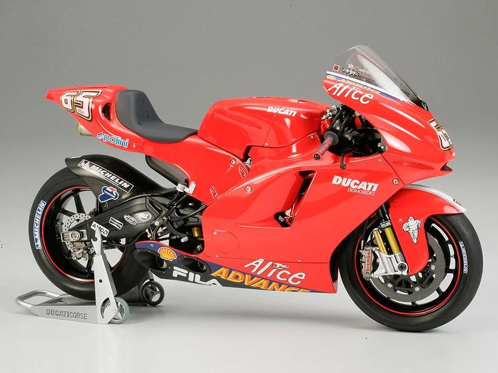 Tamiya 1/12 Ducati Desmosedici Model Kit — official product photo 1