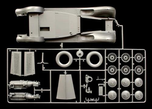 Italeri 1/24 Rolls Royce Phantom II Model Kit — official product photo 4