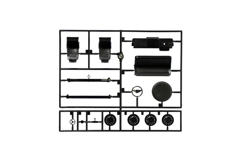 Italeri 1/24 Mercedes-benz G 230 Model Kit — official product photo 6