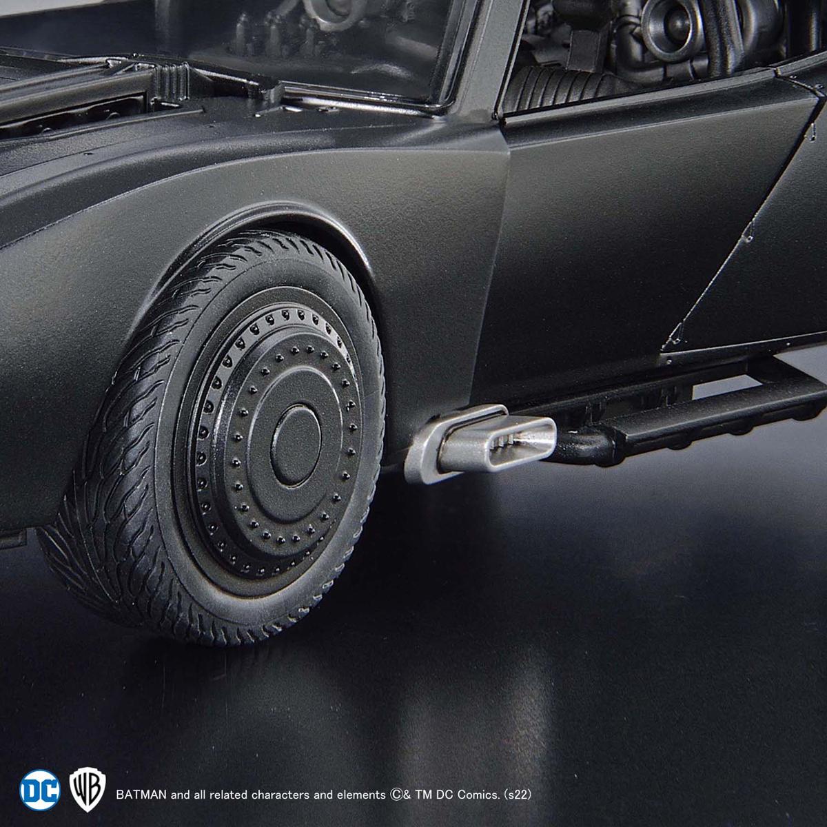 Bandai 1/35 Batmobile the Batman Model Kit — product photo 2