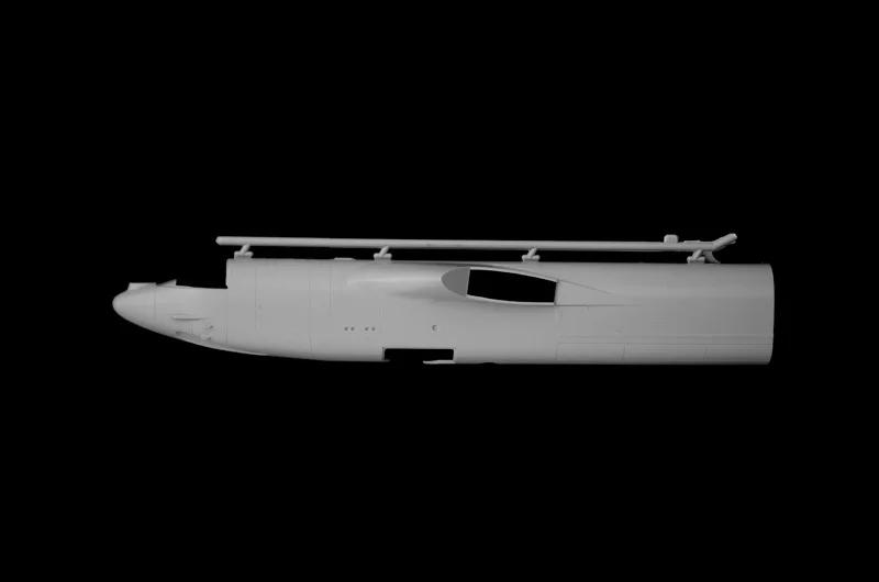 Italeri 1/72 B-52G Stratofortress Model Kit — official product photo 3