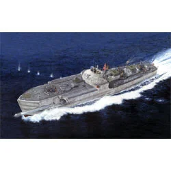 Italeri 1/35 Schnellboot S-100 Model Kit | Artrovo Gundam